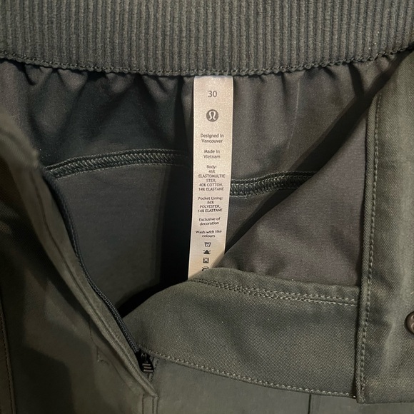 Lululemon Light Utilitech Cargo Pants Olive Green Pants High Waist 30 Like New - Picture 7 of 11